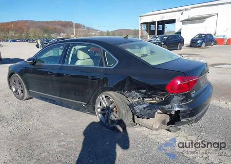 2016 Volkswagen Passat 1.8T R-Line from USA, damaged, VIN 1VWAT7A32GC068576